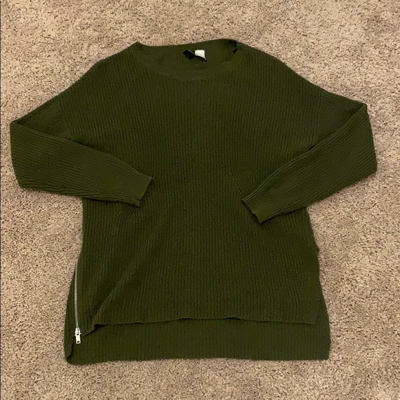 Divided Sweaters - Olive Green Sweater with Zipper Side